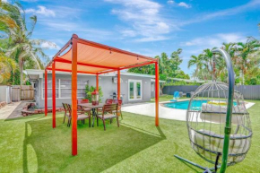 3BR 2BA Home with Pool near Nightlife and Beach!